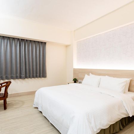 Etung Hotel Tchaj-čung Exteriér fotografie