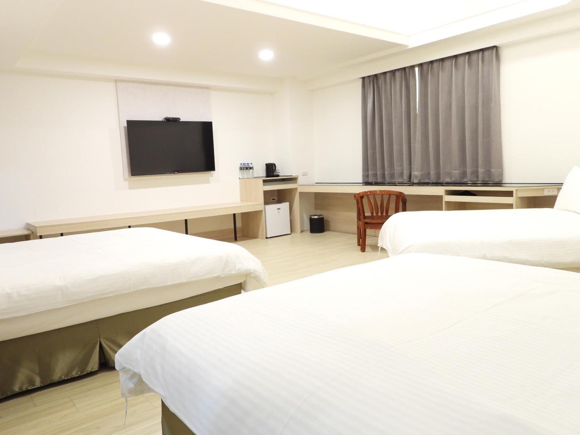 Etung Hotel Tchaj-čung Exteriér fotografie