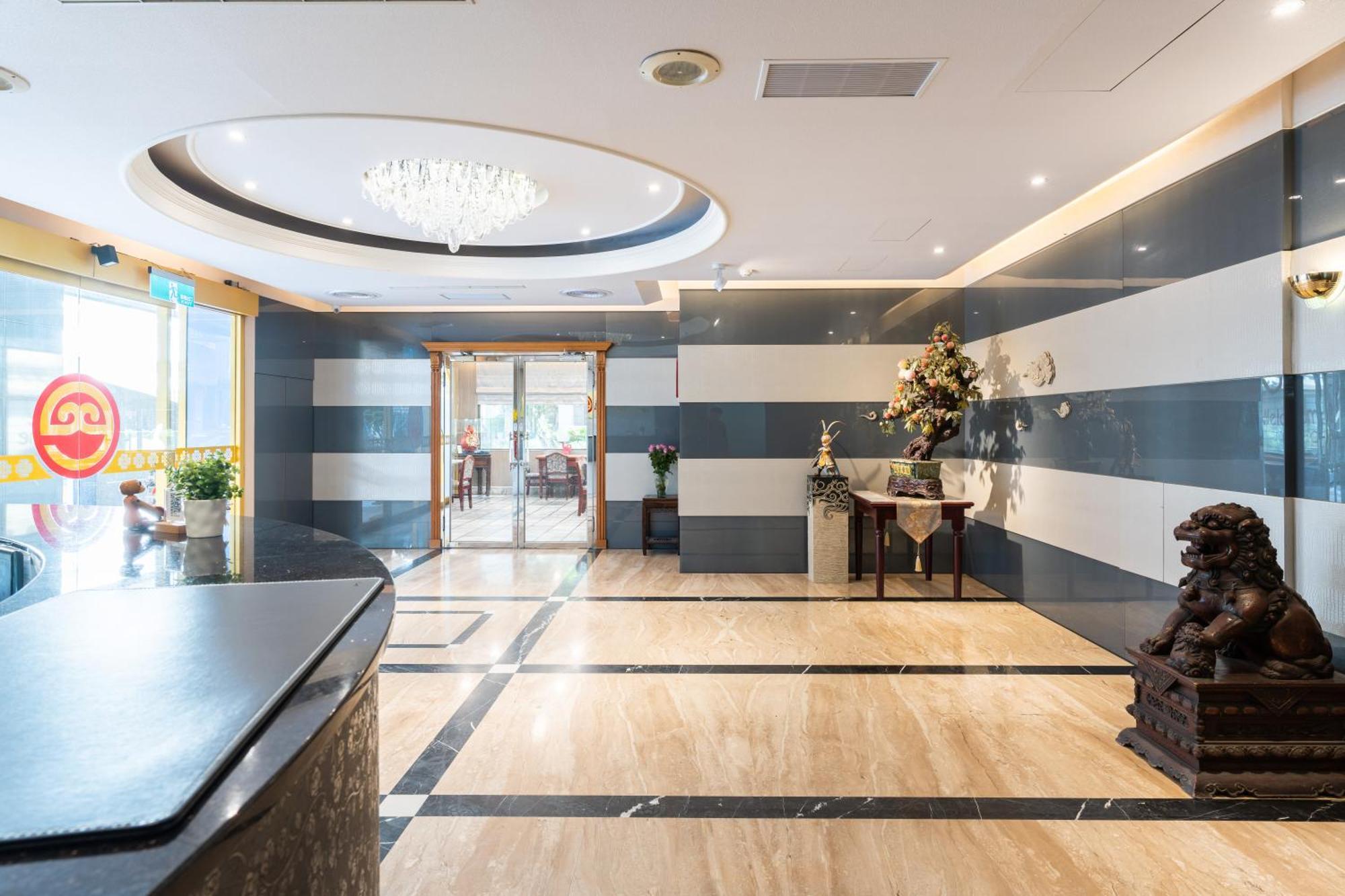 Etung Hotel Tchaj-čung Exteriér fotografie