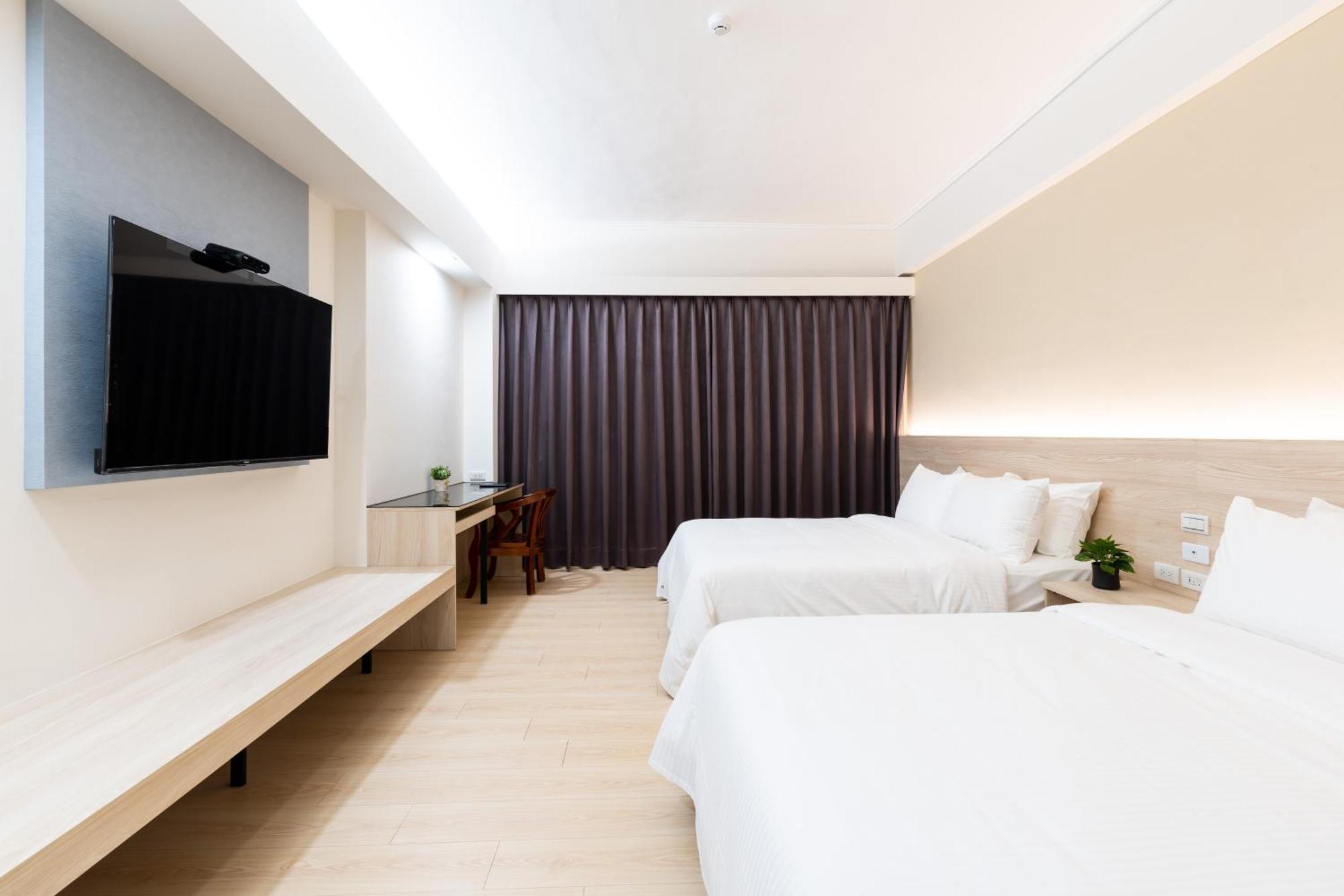 Etung Hotel Tchaj-čung Exteriér fotografie