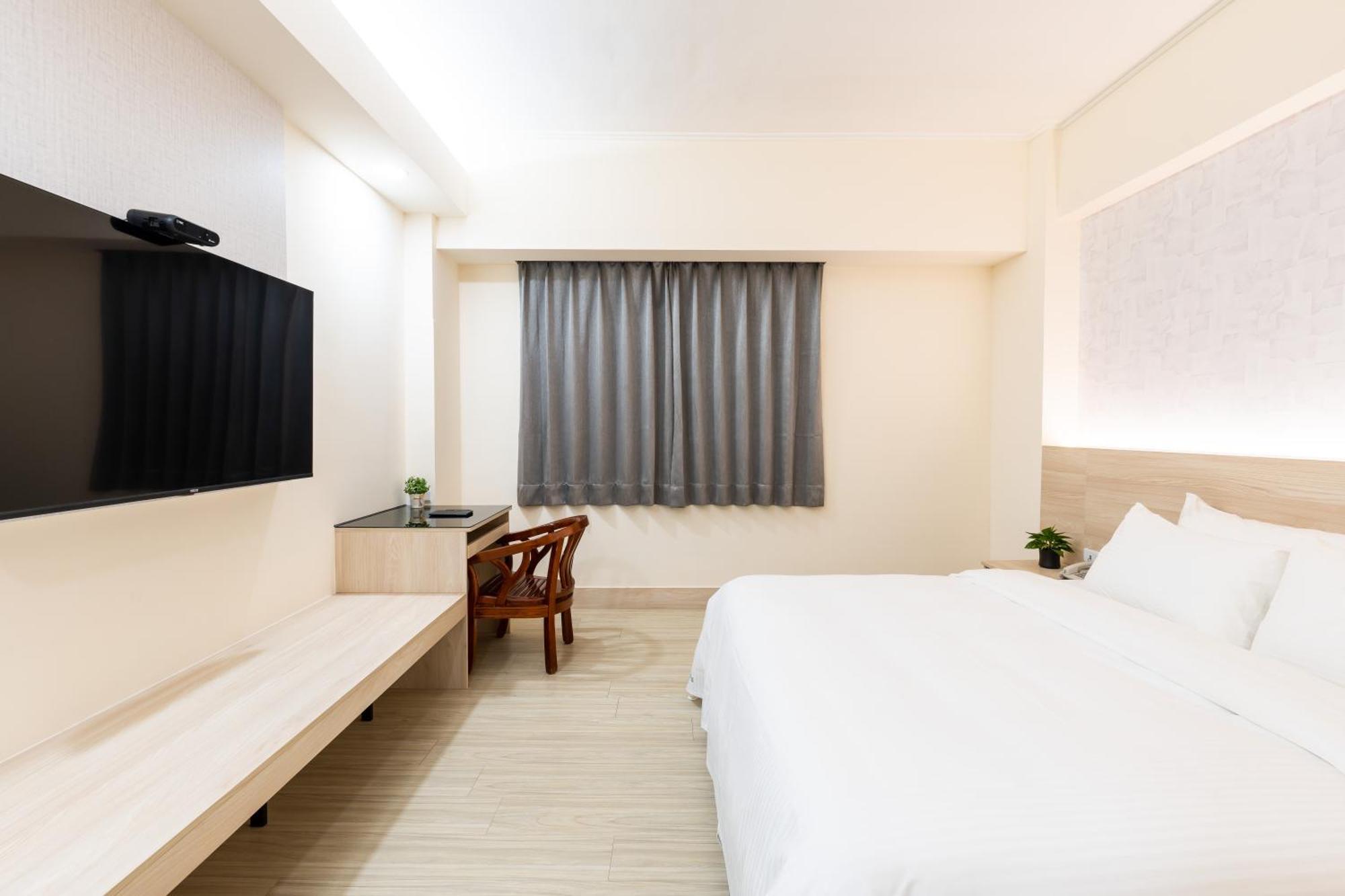 Etung Hotel Tchaj-čung Exteriér fotografie