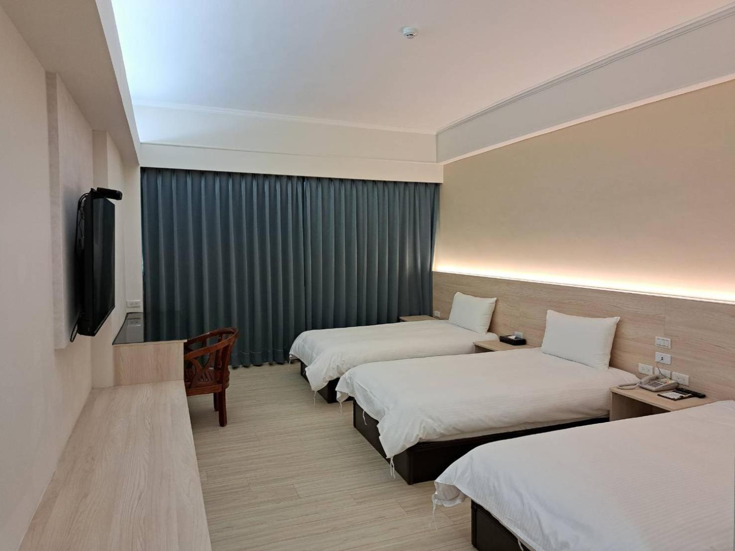 Etung Hotel Tchaj-čung Exteriér fotografie